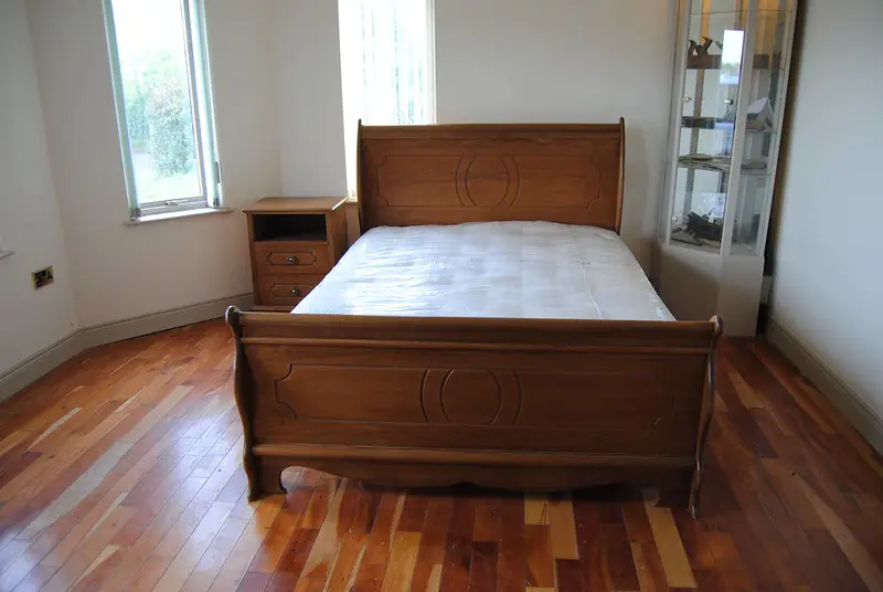 How to Get Rid of Bed Frame 4 Easy Ways To Do It