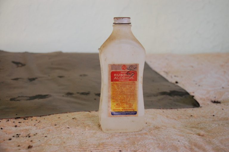 How To Dispose Of Rubbing Alcohol 7 Safe Methods