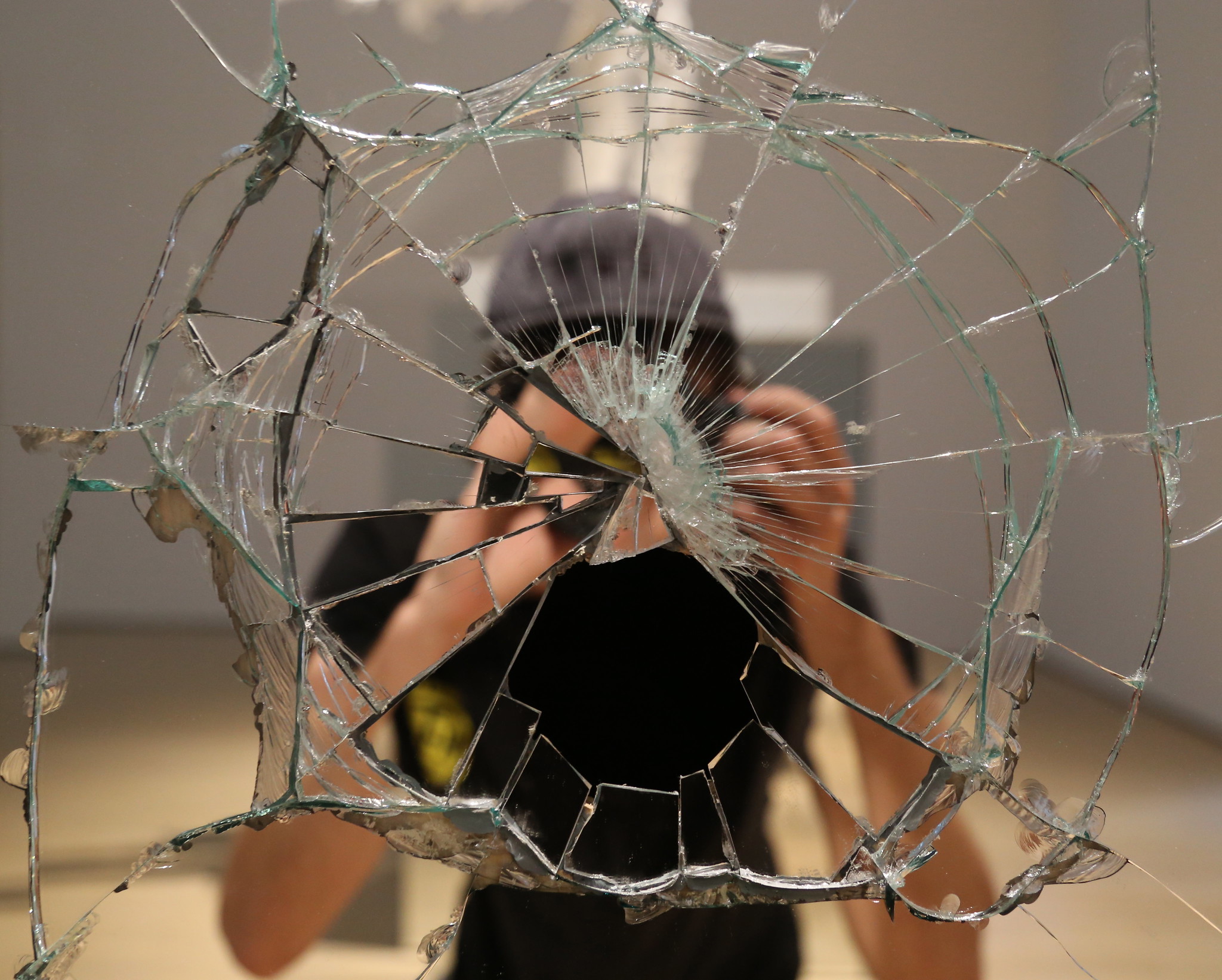 How to Dispose of a Mirror Without Bad Luck? 7 Methods